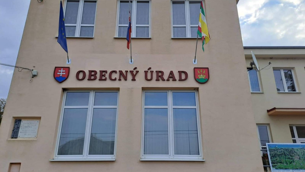 Fotografia fotogalérie Obnova námestia v obci