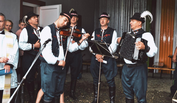 19. fotografia fotogalérie Novostavba budovy hasičskej garáže