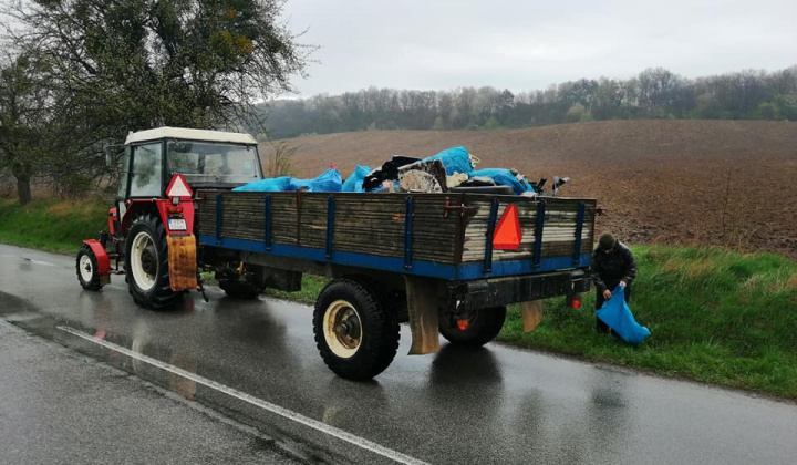 3. fotografia fotogalérie Dobrovoľná brigáda - čistenie lesa