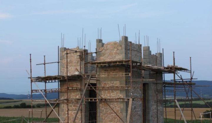 2. fotografia fotogalérie Výstavba veže